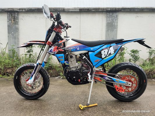 4 велосипеда Supermoto мотоциклов двигателя NC450 супер Motard хода охлаженных водой