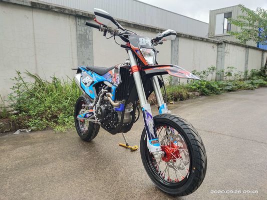 4 велосипеда Supermoto мотоциклов двигателя NC450 супер Motard хода охлаженных водой